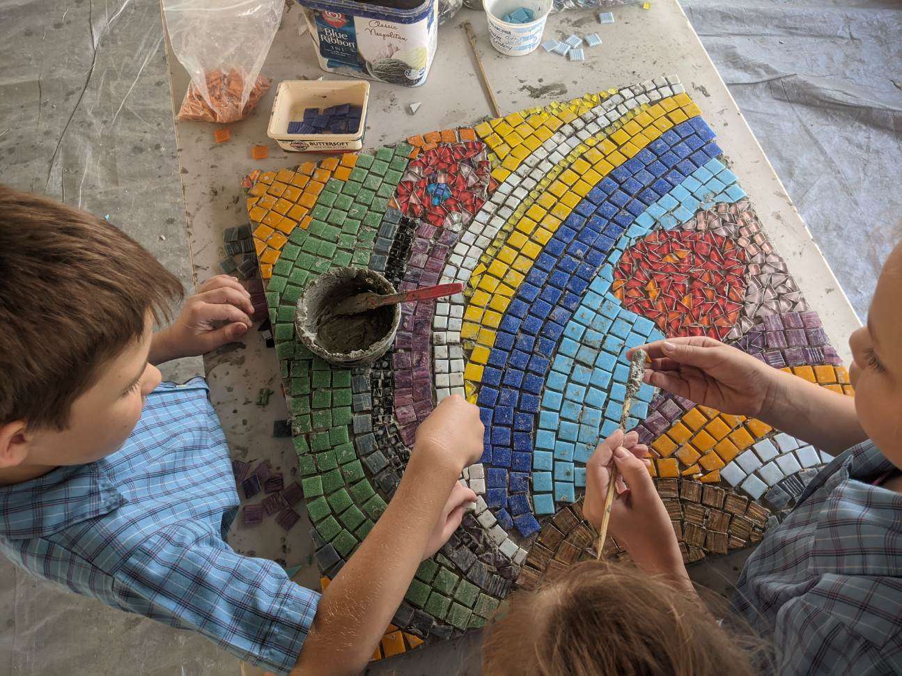 Mosaic workshop for school children in Brisbane